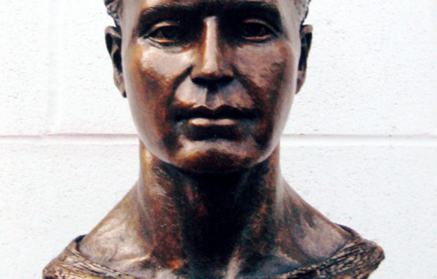 Hobey Baker bust